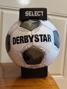 DERBYSTAR SELECT SOCCER BALL Brillant APS v25 SIZE #5